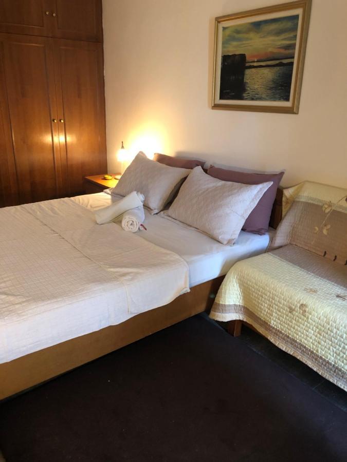 Joannas 2Brooms Sea Apartment Peraía 外观 照片