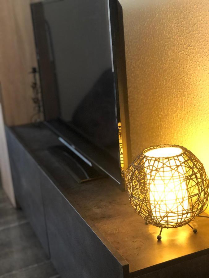 Joannas 2Brooms Sea Apartment Peraía 外观 照片